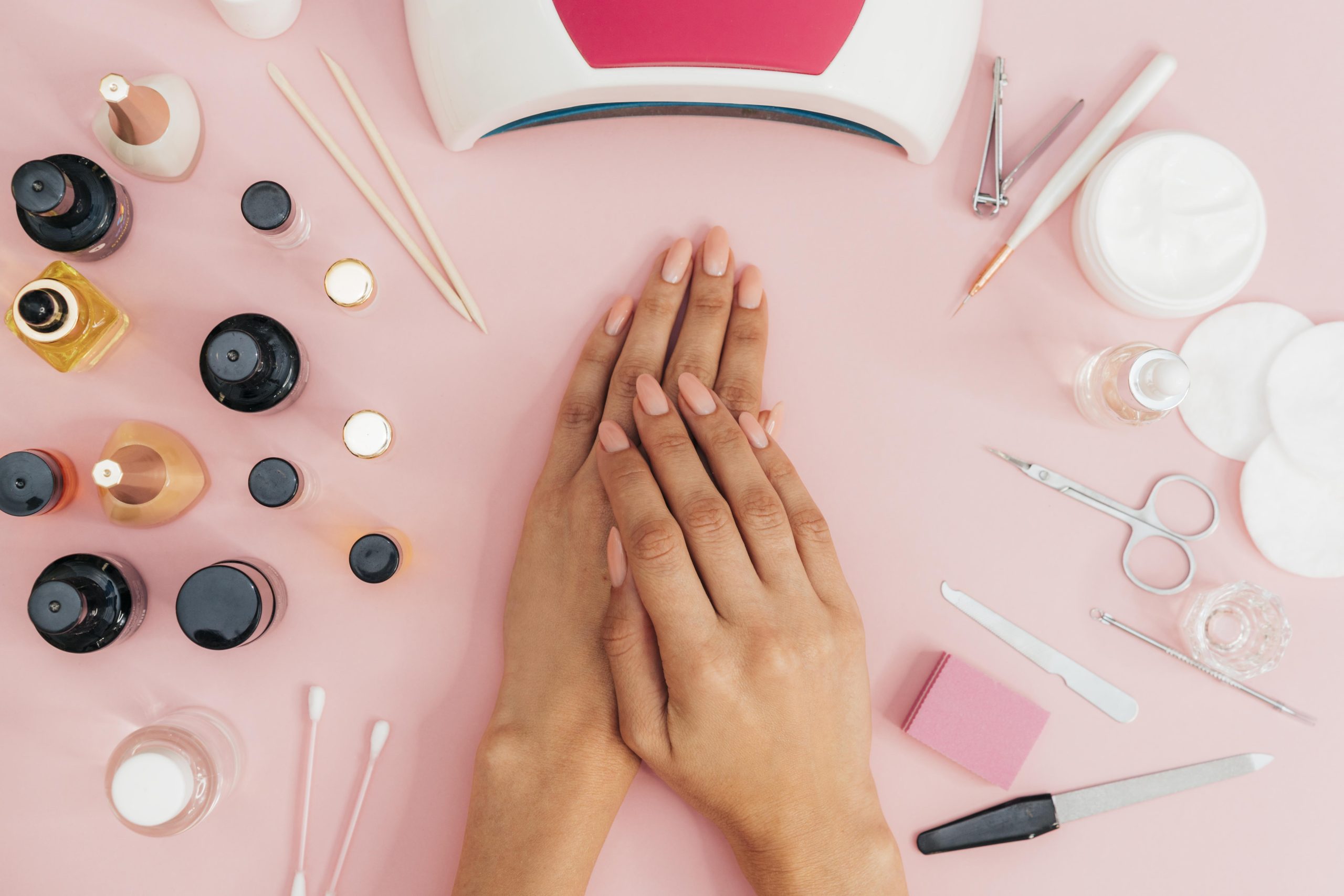 Ricostruzione unghie: i must-have tra i prodotti